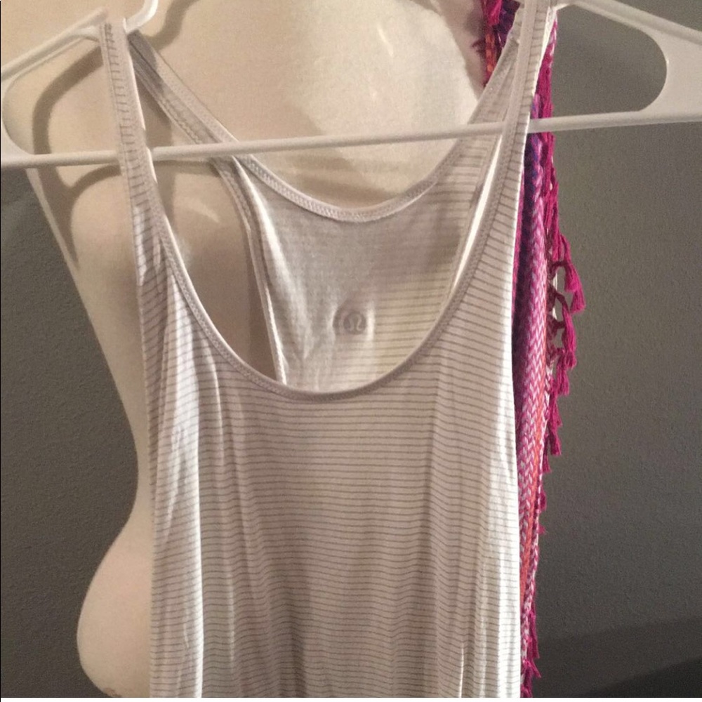 Lululemon tank